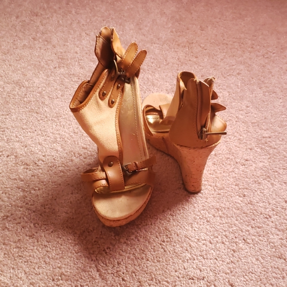 Shoes - Picture 2 of 3